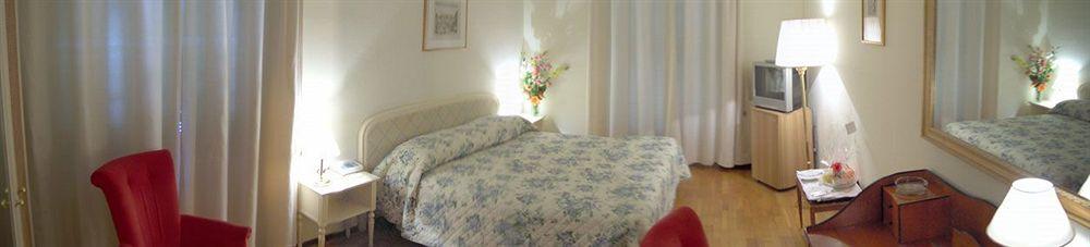 Grand Hotel De Londres Sanremo Esterno foto