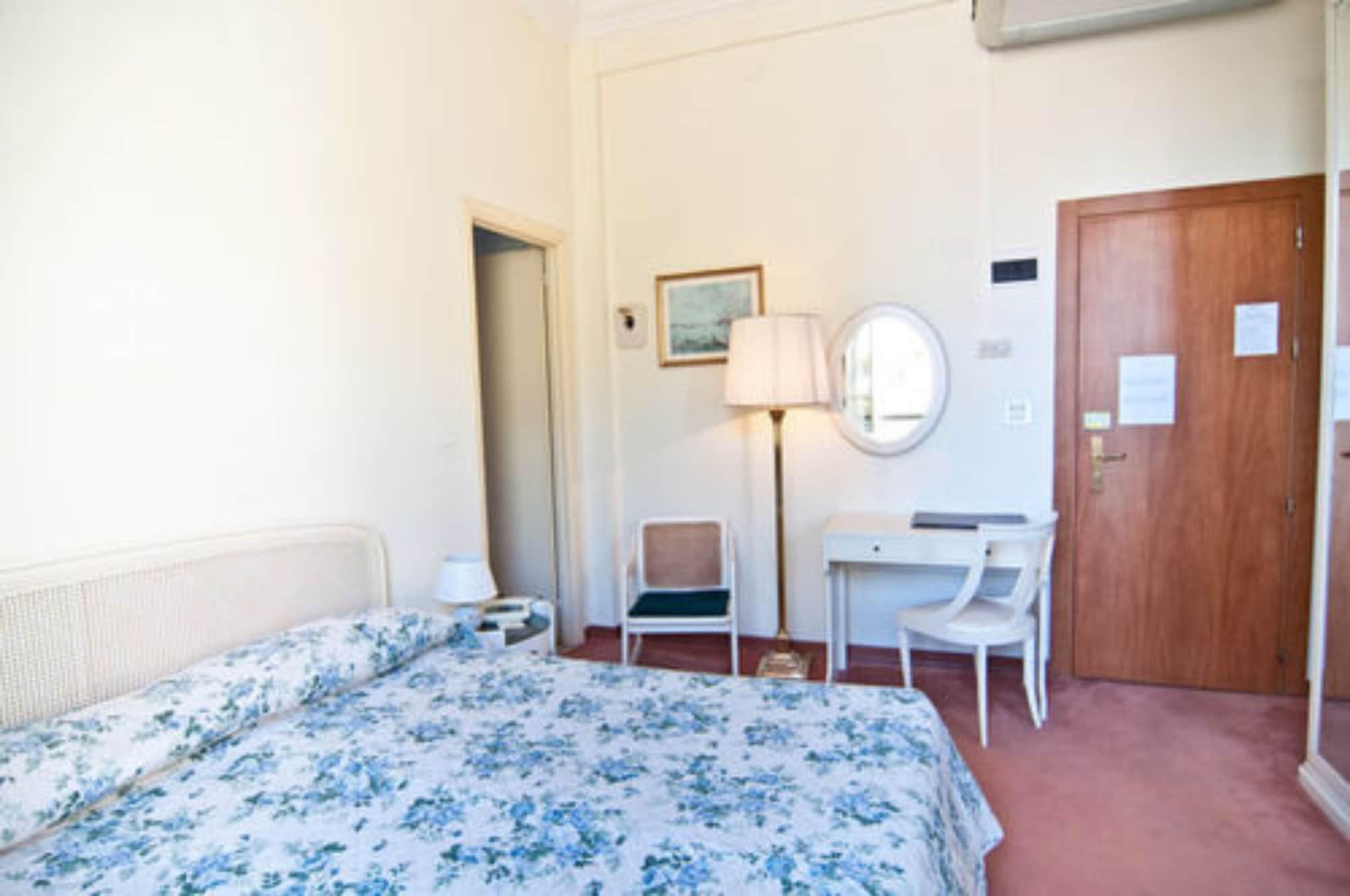 Grand Hotel De Londres Sanremo Esterno foto