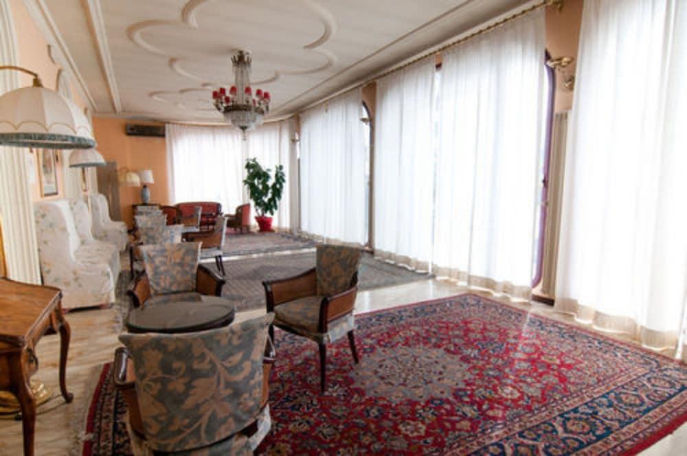 Grand Hotel De Londres Sanremo Esterno foto