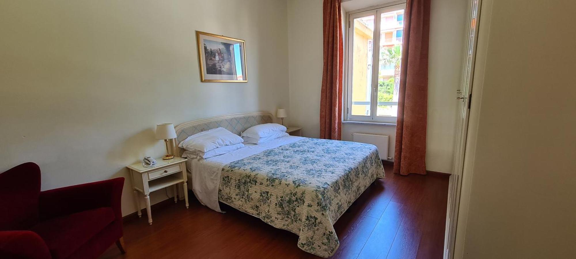 Grand Hotel De Londres Sanremo Esterno foto